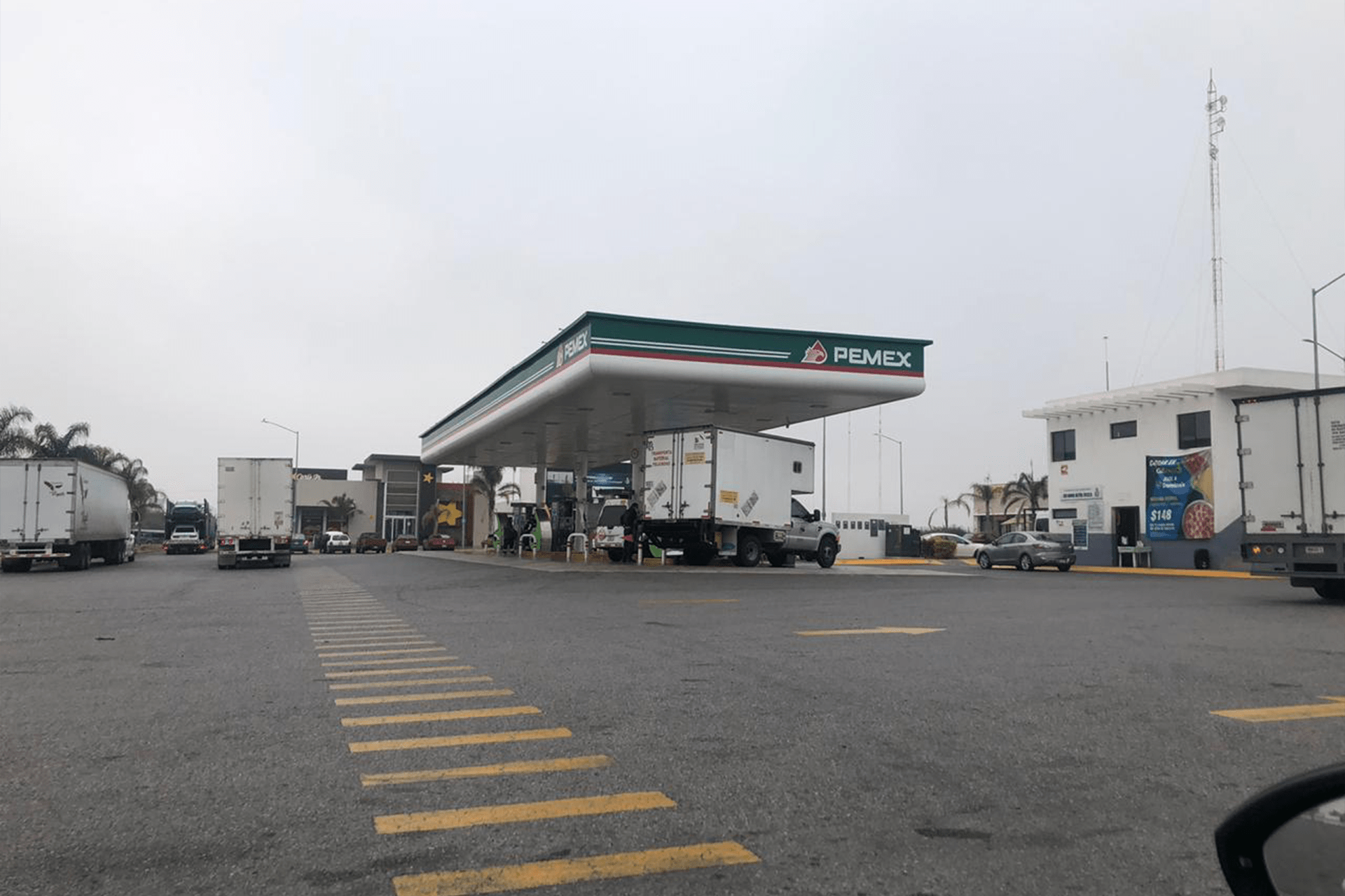 GASOLINERA(4)